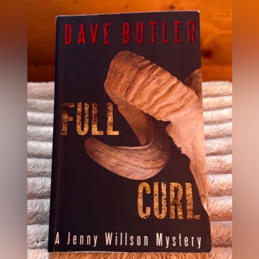 Full Curl by Dave Butler - Paperback Book in Black and Brown